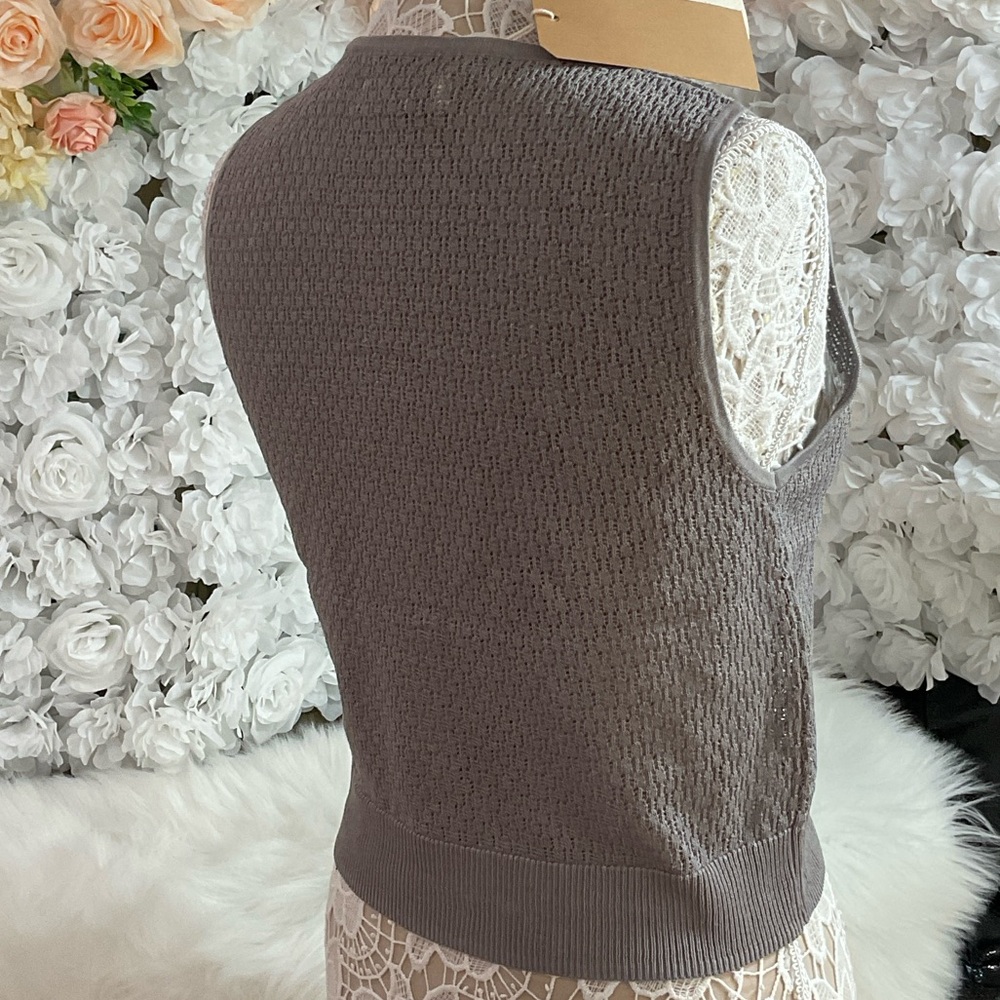 Intique Gray Sleeveless Knit Sweater Vest - Picture 9 of 11